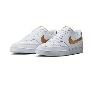 NIKE WOMENS COURT VISION LOW NEXT NATURE SNEAKER